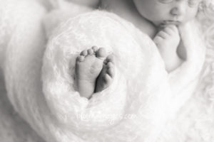 Newborn Baby Feet Photo, by Bloom Images